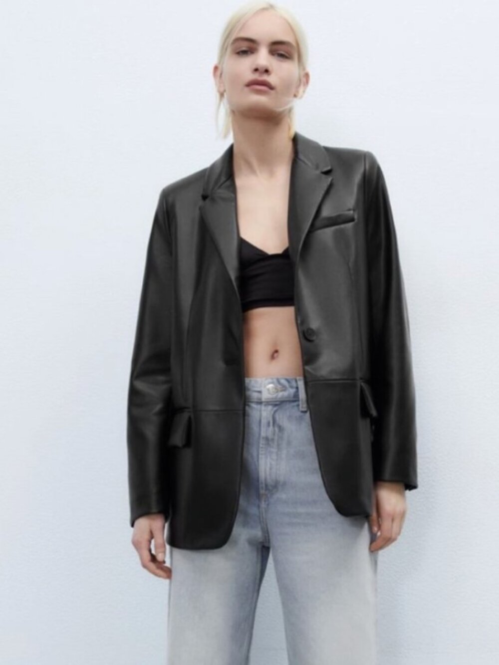 ZARA STRAIGHT FIT FAUX LEATHER BLAZER BLACK SIZE XS 2243/972/800/01